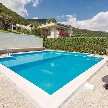 Semesterbostad Borgo Mezzane Roe
