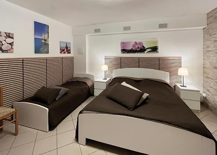 Borgo Mezzane Tatil Evi *